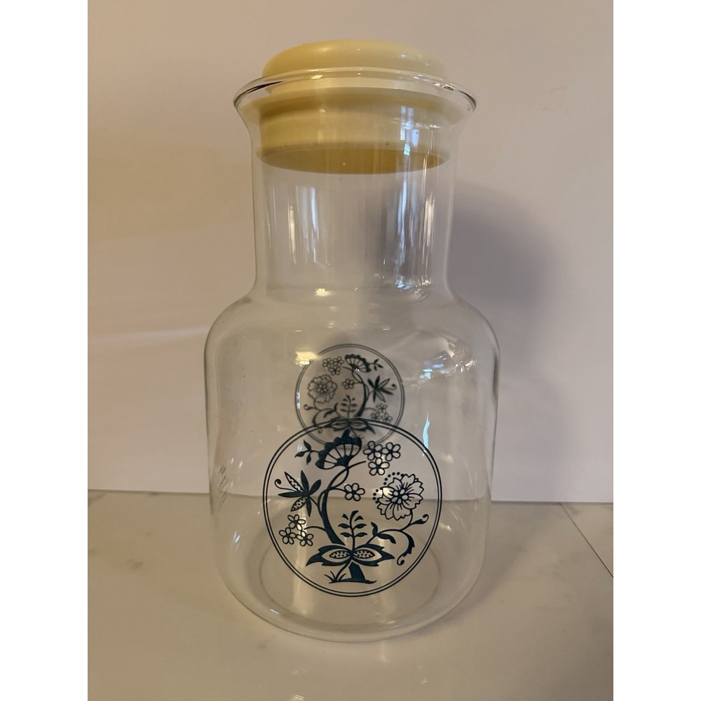 Pyrex Blue Onion Old Town Blue 56 oz Carafe 3456-5 with Lid
